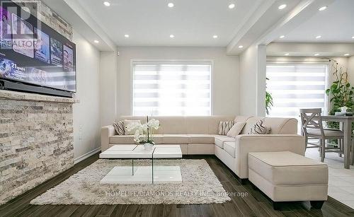 Upper - 151 Robert Parkinson Drive, Brampton, ON - Indoor Photo Showing Living Room