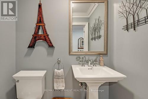 2428 Lakeshore Road, Burlington, ON - Indoor Photo Showing Bathroom