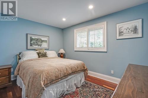 2428 Lakeshore Road, Burlington, ON - Indoor Photo Showing Bedroom