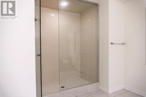 11 Herrick Drive, Brampton, ON - Indoor Photo Showing Bathroom