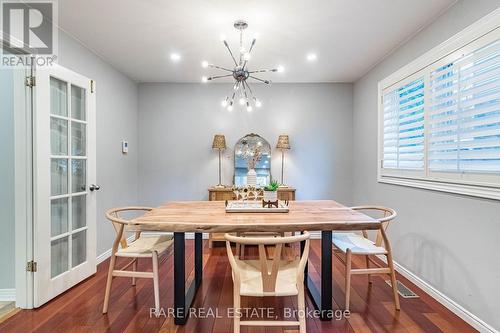 2446 Overton Drive, Burlington, ON - Indoor Photo Showing Dining Room