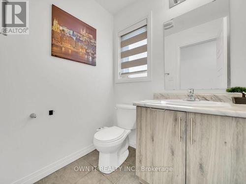 13 Shedrow Place, Kitchener, ON - Indoor Photo Showing Bathroom