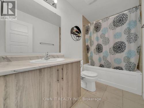 13 Shedrow Place, Kitchener, ON - Indoor Photo Showing Bathroom