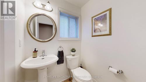 31 Corkwood Drive, Vaughan, ON - Indoor Photo Showing Bathroom