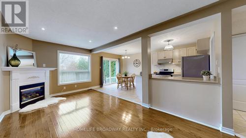 31 Corkwood Drive, Vaughan, ON - Indoor With Fireplace