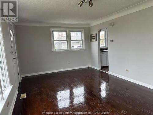 403 Edinborough Street, Windsor, ON - Indoor Photo Showing Other Room