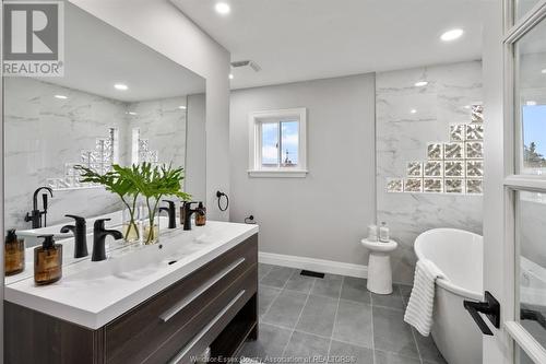 169 Ryan Street, Amherstburg, ON - Indoor Photo Showing Bathroom