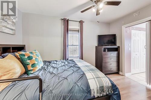 4 Martin Street, Thorold, ON - Indoor Photo Showing Bedroom