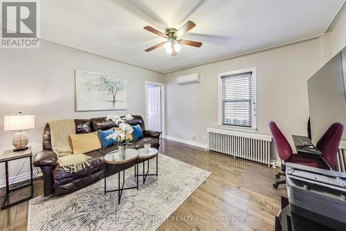 4 Martin Street, Thorold, ON - Indoor Photo Showing Living Room