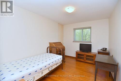 57 Cameo Avenue, Hamilton, ON - Indoor Photo Showing Bedroom