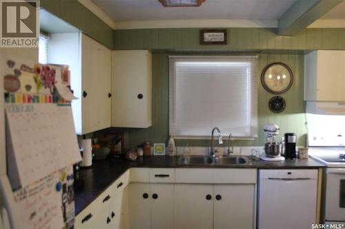 114 Main Street, Theodore, SK - Indoor Photo Showing Kitchen With Double Sink