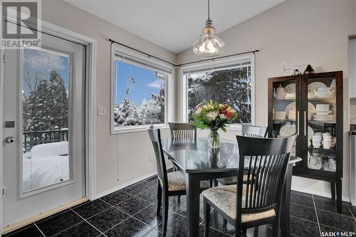 407 Beerling Crescent, Saskatoon, SK - Indoor Photo Showing Dining Room