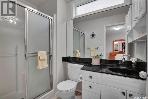 407 Beerling Crescent, Saskatoon, SK - Indoor Photo Showing Bathroom