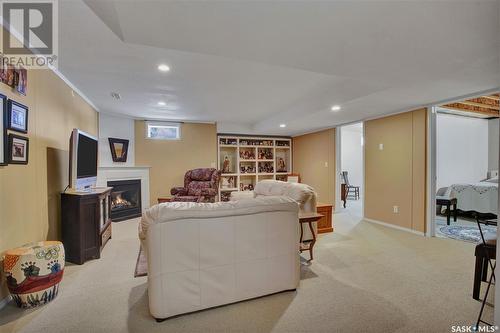 407 Beerling Crescent, Saskatoon, SK - Indoor Photo Showing Other Room