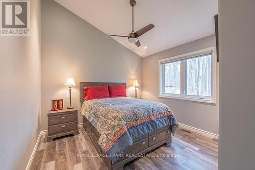 24 Ted'S Lane, Galway-Cavendish And Harvey, ON - Indoor Photo Showing Bedroom