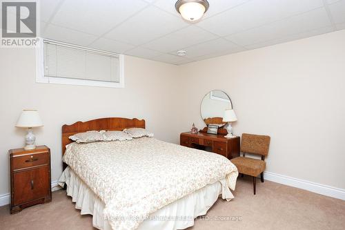 23 Denfield Road, Kawartha Lakes (Lindsay), ON - Indoor Photo Showing Bedroom