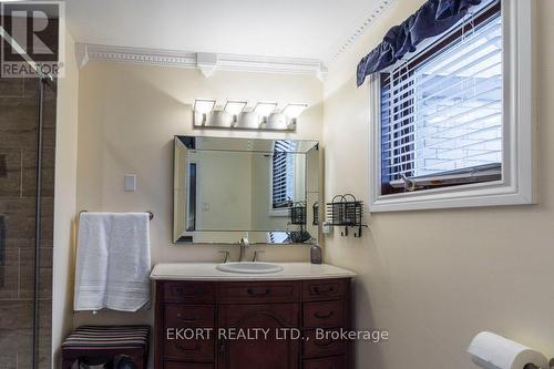 24 Kaiser Court, Belleville, ON - Indoor Photo Showing Bathroom