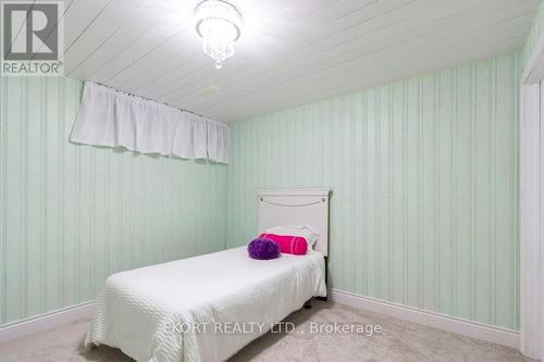 24 Kaiser Court, Belleville, ON - Indoor Photo Showing Bedroom