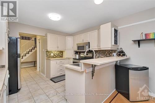 1 - 1859 Belcourt Boulevard, Ottawa, ON - Indoor Photo Showing Kitchen