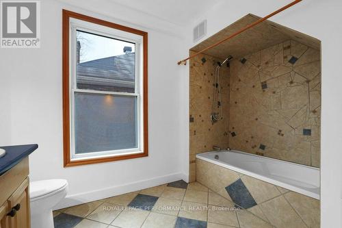 164 Sunnyside Avenue, Ottawa, ON - Indoor Photo Showing Bathroom