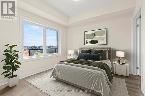 211 - 118 Summersides Boulevard, Pelham (662 - Fonthill), ON - Indoor Photo Showing Bedroom