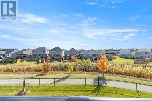 211 - 118 Summersides Boulevard, Pelham (662 - Fonthill), ON - Outdoor With View