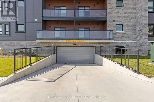 211 - 118 Summersides Boulevard, Pelham (662 - Fonthill), ON - Outdoor With Balcony