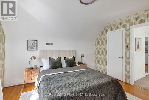 9 Lyndale Drive, Toronto, ON - Indoor Photo Showing Bedroom