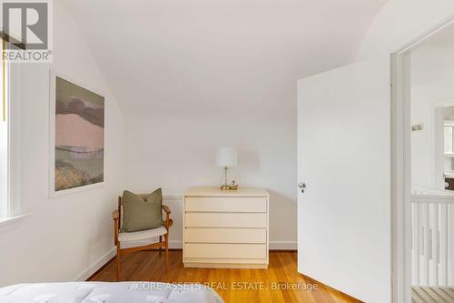 9 Lyndale Drive, Toronto, ON - Indoor Photo Showing Bedroom