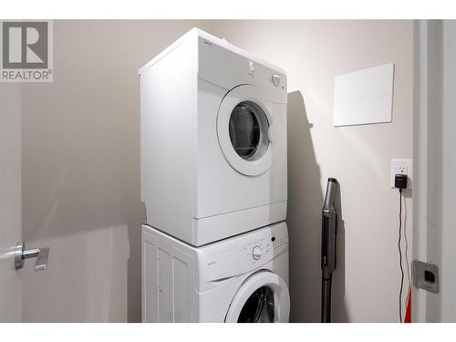 1290 St Paul Street Unit# 413, Kelowna, BC - Indoor Photo Showing Laundry Room