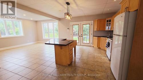 103 Lady Slipper Way, Ottawa, ON - Indoor Photo Showing Kitchen