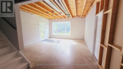 103 Lady Slipper Way, Ottawa, ON - Indoor Photo Showing Other Room