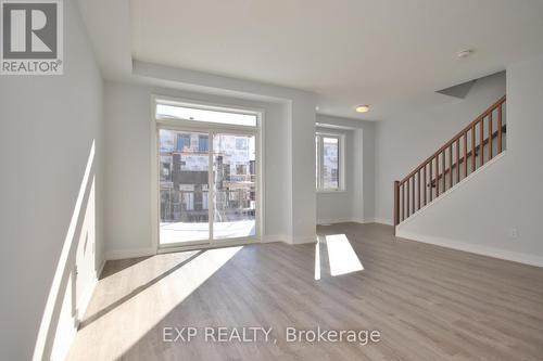 231 Anyolite, Ottawa, ON - Indoor Photo Showing Other Room