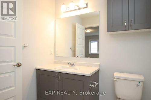 231 Anyolite, Ottawa, ON - Indoor Photo Showing Bathroom