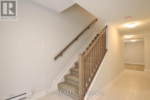 231 Anyolite, Ottawa, ON - Indoor Photo Showing Other Room