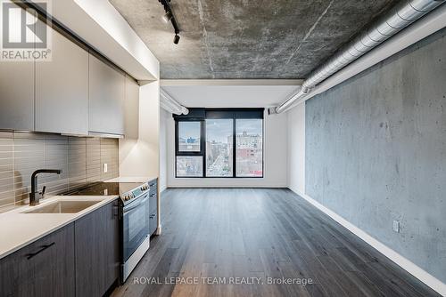 611 - 10 James Street, Ottawa, ON - Indoor Photo Showing Kitchen With Upgraded Kitchen