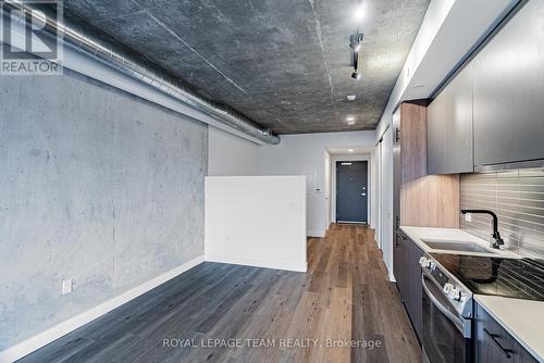 611 - 10 James Street, Ottawa, ON - Indoor Photo Showing Kitchen With Upgraded Kitchen