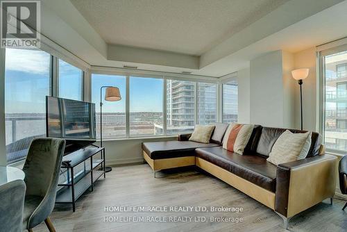 905 - 1480 Bayly Street, Pickering, ON - Indoor Photo Showing Living Room