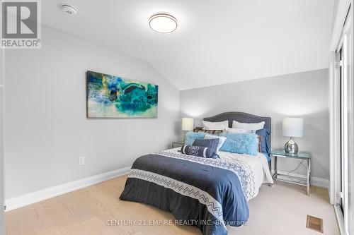 32 Brookridge Drive, Toronto, ON - Indoor Photo Showing Bedroom