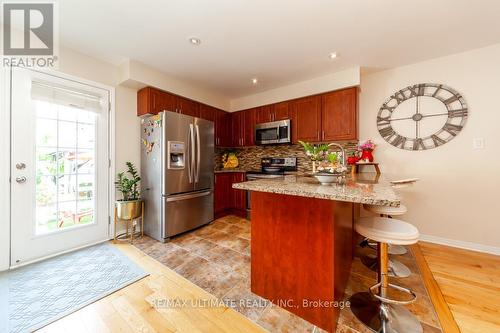 58 Coranto Way, Vaughan, ON - Indoor Photo Showing Kitchen