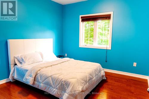 6 Basswood Drive, Wasaga Beach, ON - Indoor Photo Showing Bedroom