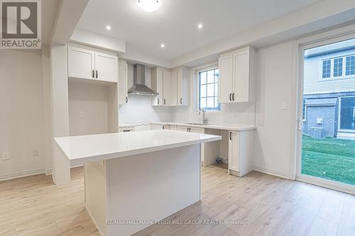 182 Durham Avenue, Barrie, ON - Indoor Photo Showing Kitchen