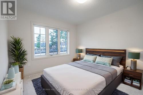 182 Durham Avenue, Barrie, ON - Indoor Photo Showing Bedroom