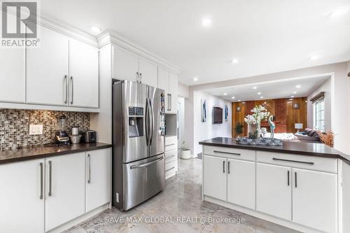 67 Massey Street, Brampton, ON - Indoor Photo Showing Kitchen With Upgraded Kitchen