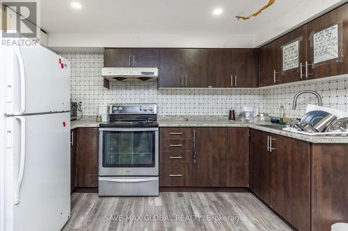 67 Massey Street, Brampton, ON - Indoor Photo Showing Kitchen With Upgraded Kitchen