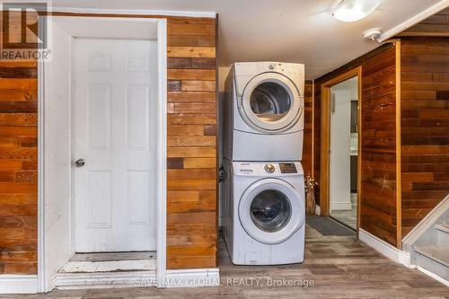 67 Massey Street, Brampton, ON - Indoor Photo Showing Laundry Room