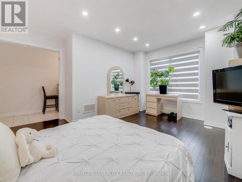 27 Gemma Place, Brampton, ON - Indoor Photo Showing Bedroom