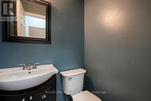 4 - 394 Springbank Avenue, Woodstock, ON - Indoor Photo Showing Bathroom