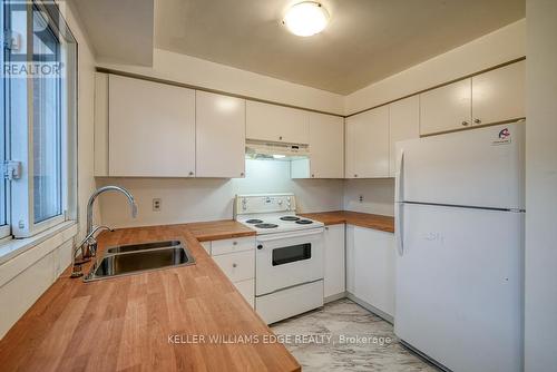 4 - 394 Springbank Avenue, Woodstock, ON - Indoor Photo Showing Kitchen With Double Sink