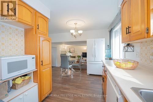 84 Wimbleton Crescent, Kitchener, ON - Indoor Photo Showing Kitchen